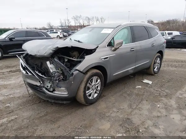 5GAERBCWXJJ140966 2018 BUICK ENCLAVE - Image 2