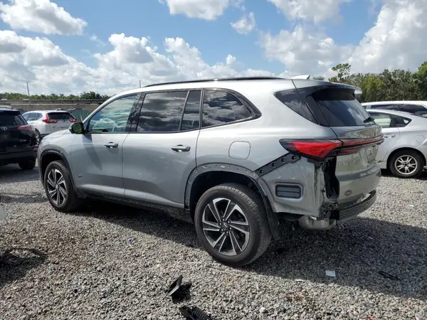 5GAERBKS2SJ100279 2025 BUICK ENCLAVE - Image 2