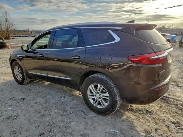 5GAERBKW0JJ120130 2018 BUICK ENCLAVE - Image 2
