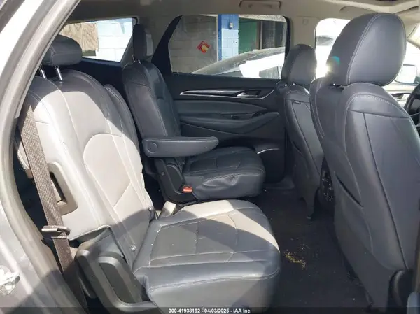 5GAERBKW0JJ150986 2018 BUICK ENCLAVE - Image 8