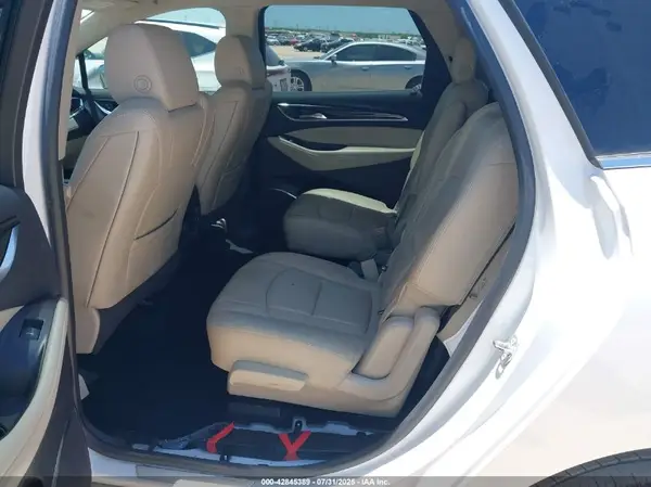 5GAERBKW0JJ170803 2018 BUICK ENCLAVE - Image 8