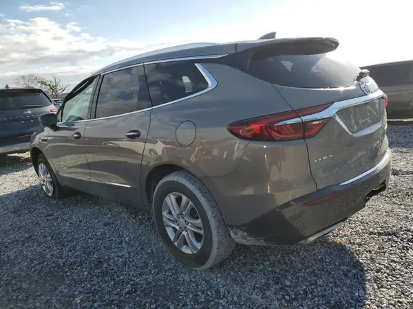 5GAERBKW0JJ195006 2018 BUICK ENCLAVE - Image 2
