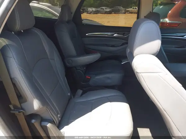 5GAERBKW0JJ238694 2018 BUICK ENCLAVE - Image 8