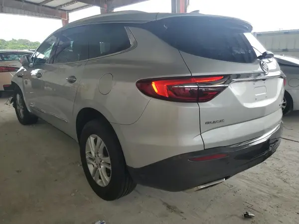 5GAERBKW0JJ269055 2018 BUICK ENCLAVE - Image 2