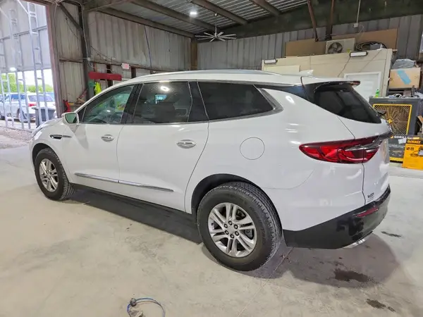 5GAERBKW0KJ189160 2019 BUICK ENCLAVE - Image 2