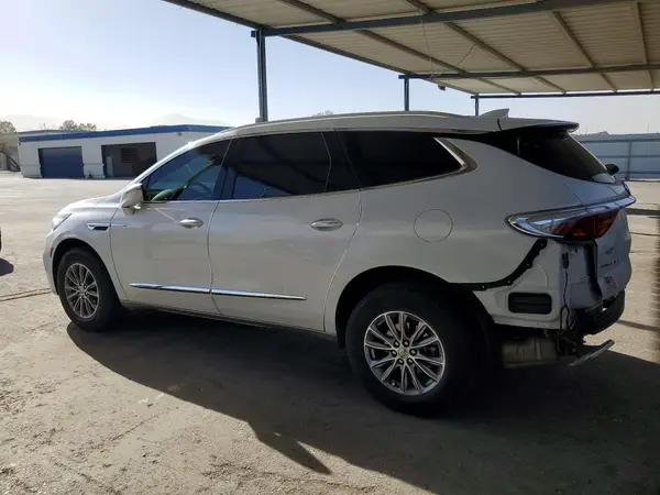 5GAERBKW0PJ161012 2023 BUICK ENCLAVE - Image 2