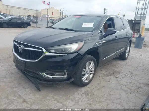 5GAERBKW1JJ131542 2018 BUICK ENCLAVE - Image 2