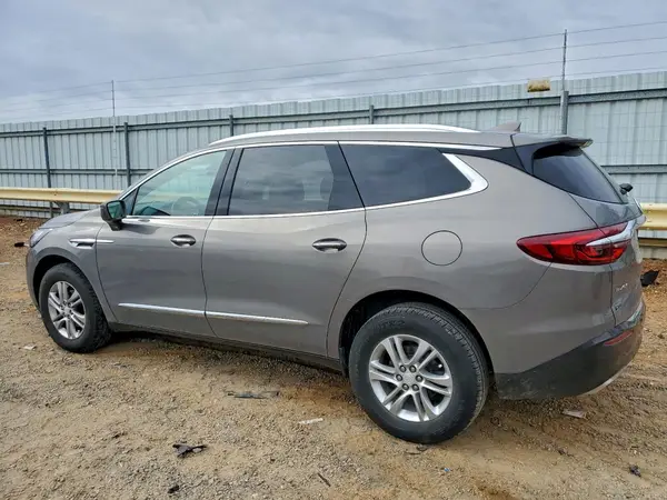 5GAERBKW1JJ146140 2018 BUICK ENCLAVE - Image 2