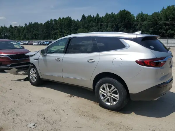 5GAERBKW1JJ150740 2018 BUICK ENCLAVE - Image 2