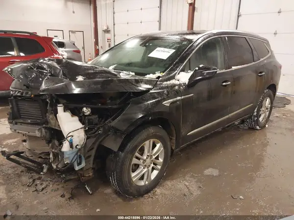 5GAERBKW1JJ162368 2018 BUICK ENCLAVE - Image 2