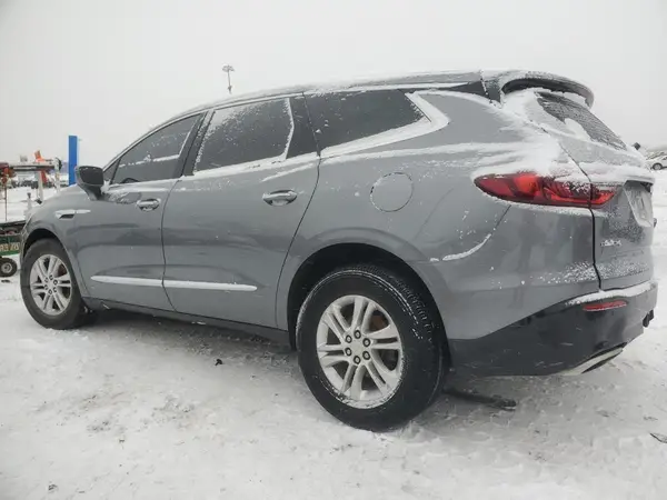 5GAERBKW1JJ262986 2018 BUICK ENCLAVE - Image 2