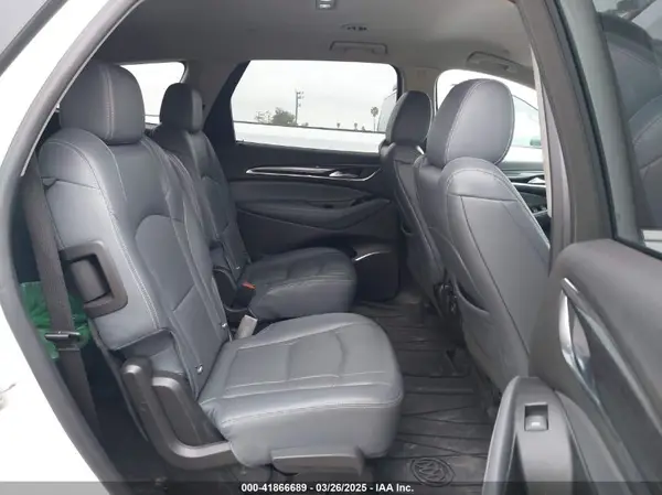 5GAERBKW1LJ221115 2020 BUICK ENCLAVE - Image 8