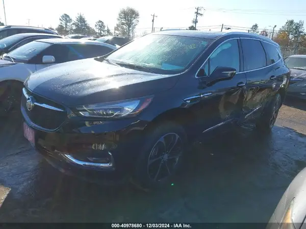 5GAERBKW1LJ279757 2020 BUICK ENCLAVE - Image 2