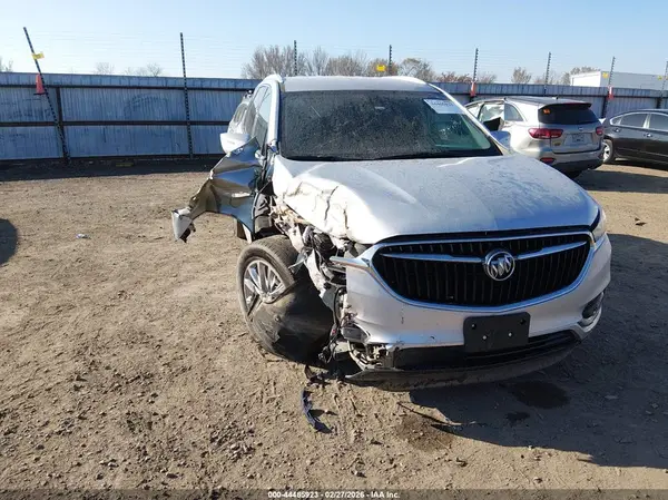 5GAERBKW1LJ300333 2020 BUICK ENCLAVE - Image 1