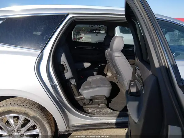 5GAERBKW1LJ300333 2020 BUICK ENCLAVE - Image 8