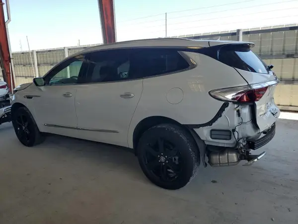 5GAERBKW1PJ256212 2023 BUICK ENCLAVE - Image 2