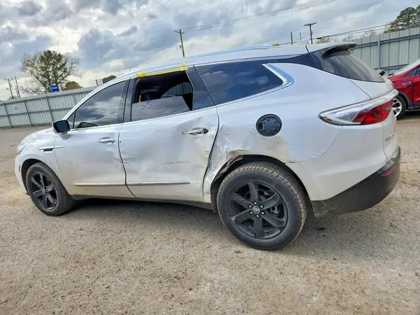 5GAERBKW1RJ106698 2024 BUICK ENCLAVE - Image 2