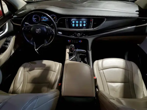 5GAERBKW2JJ151220 2018 BUICK ENCLAVE - Image 8