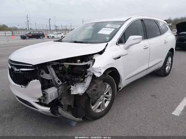 5GAERBKW2JJ155283 2018 BUICK ENCLAVE - Image 2