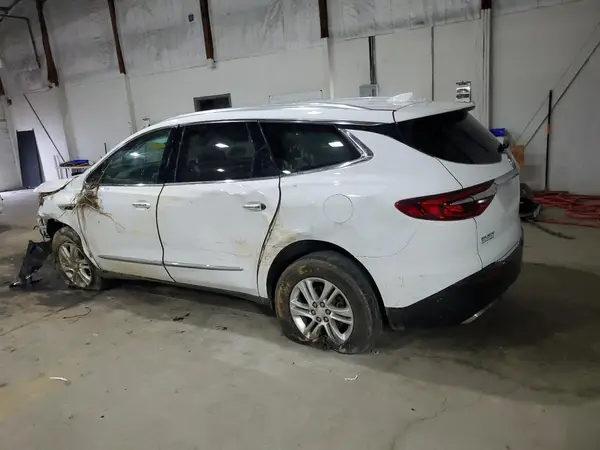 5GAERBKW2JJ173086 2018 BUICK ENCLAVE - Image 2