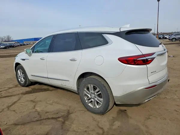 5GAERBKW2JJ180457 2018 BUICK ENCLAVE - Image 2