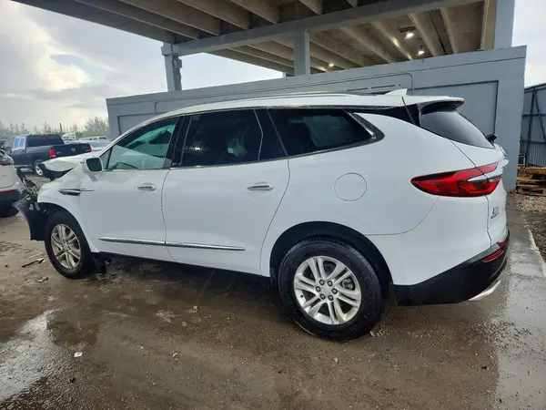 5GAERBKW2JJ216017 2018 BUICK ENCLAVE - Image 2