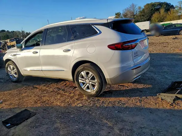 5GAERBKW2JJ217474 2018 BUICK ENCLAVE - Image 2