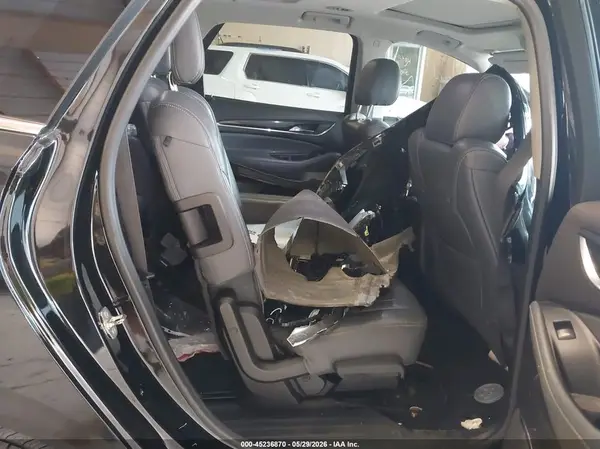 5GAERBKW2JJ256498 2018 BUICK ENCLAVE - Image 8
