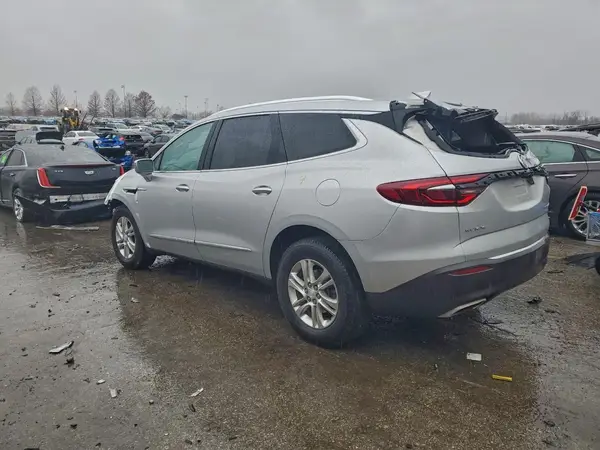 5GAERBKW2JJ260535 2018 BUICK ENCLAVE - Image 2