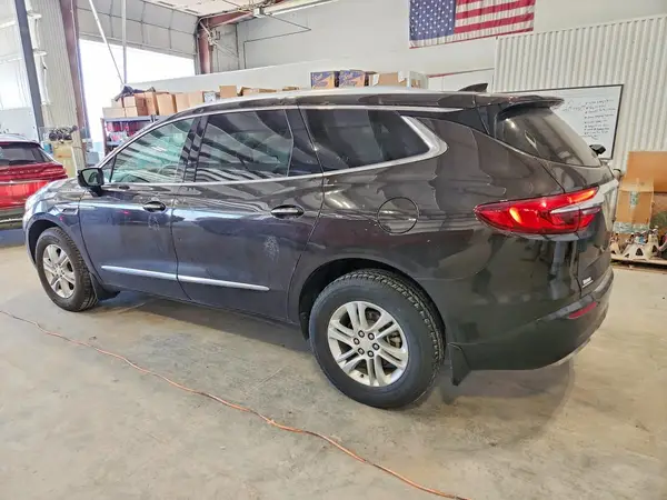 5GAERBKW2KJ147623 2019 BUICK ENCLAVE - Image 2