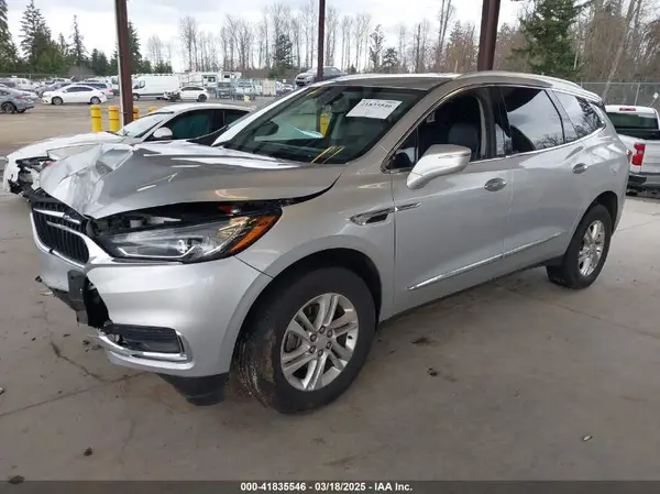 5GAERBKW2KJ185689 2019 BUICK ENCLAVE - Image 2