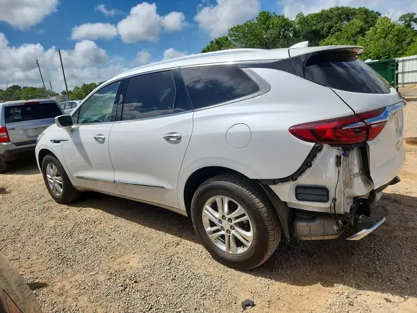 5GAERBKW2KJ246037 2019 BUICK ENCLAVE - Image 2