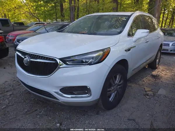 5GAERBKW2LJ139166 2020 BUICK ENCLAVE - Image 2