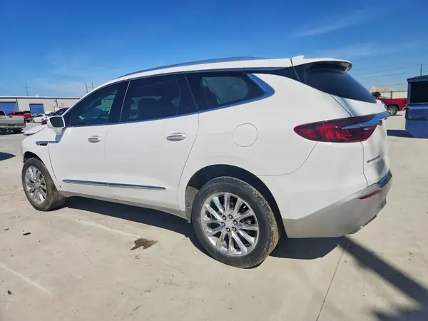 5GAERBKW2LJ227585 2020 BUICK ENCLAVE - Image 2