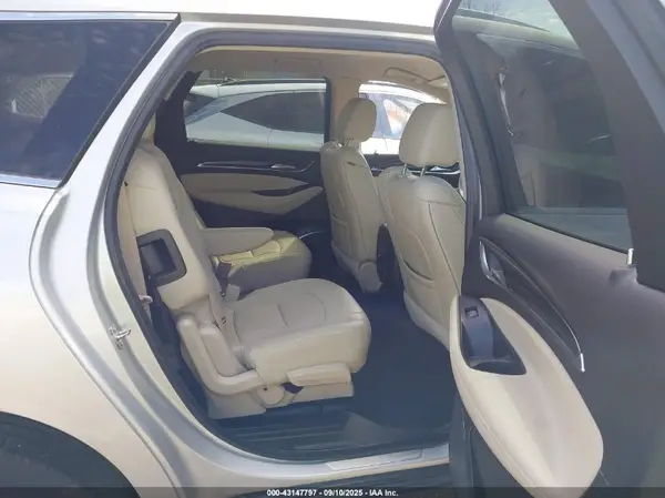 5GAERBKW2LJ310806 2020 BUICK ENCLAVE - Image 8