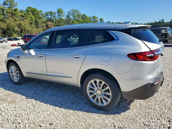5GAERBKW2MJ208245 2021 BUICK ENCLAVE - Image 2