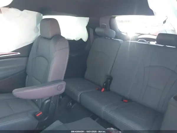 5GAERBKW2RJ125616 2024 BUICK ENCLAVE - Image 8