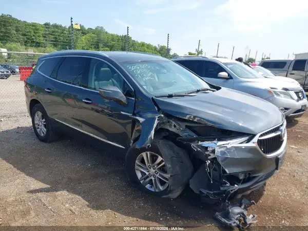 5GAERBKW3JJ131901 2018 BUICK ENCLAVE - Image 1