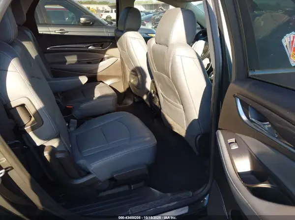 5GAERBKW3JJ146303 2018 BUICK ENCLAVE - Image 8
