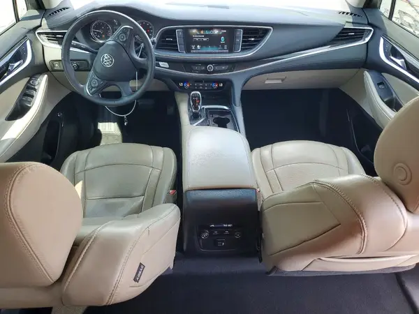 5GAERBKW3JJ149170 2018 BUICK ENCLAVE - Image 8