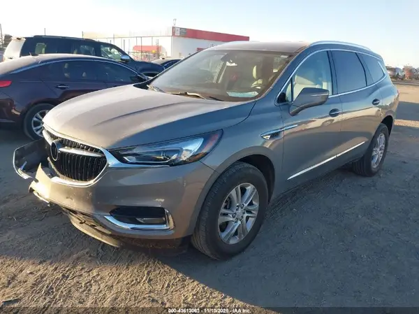 5GAERBKW3JJ155728 2018 BUICK ENCLAVE - Image 2