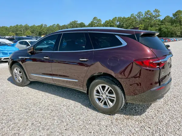 5GAERBKW3JJ155776 2018 BUICK ENCLAVE - Image 2