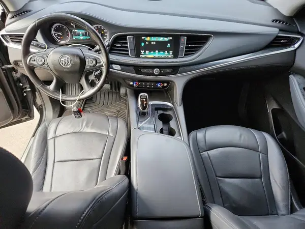 5GAERBKW3JJ157799 2018 BUICK ENCLAVE - Image 8