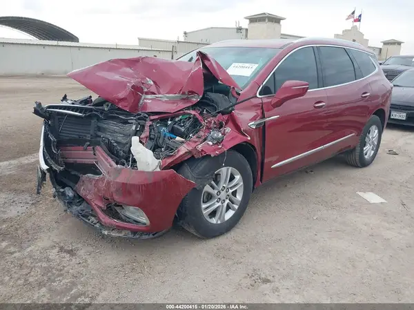5GAERBKW3JJ189829 2018 BUICK ENCLAVE - Image 2