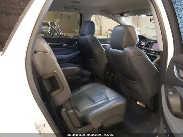 5GAERBKW3JJ257689 2018 BUICK ENCLAVE - Image 8