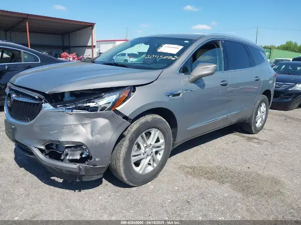 5GAERBKW3JJ262889 2018 BUICK ENCLAVE - Image 2