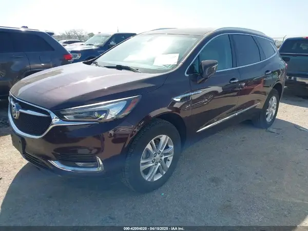 5GAERBKW3JJ278574 2018 BUICK ENCLAVE - Image 2