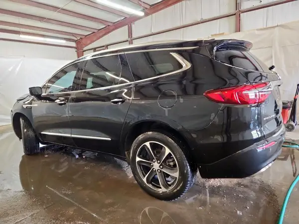 5GAERBKW3MJ174798 2021 BUICK ENCLAVE - Image 2