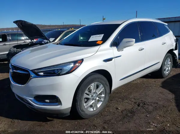5GAERBKW3MJ175482 2021 BUICK ENCLAVE - Image 2