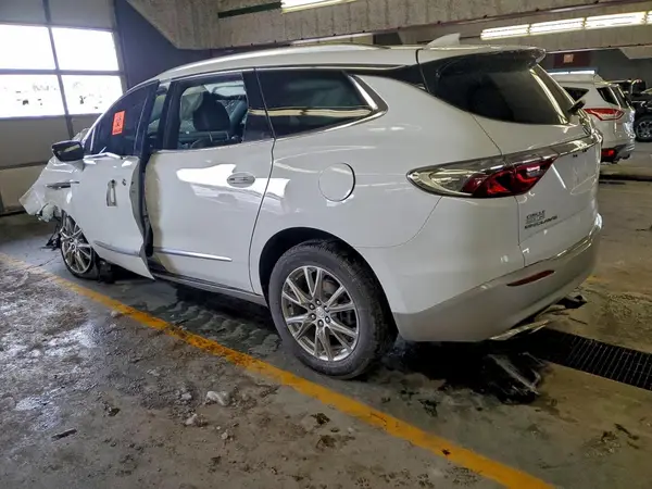 5GAERBKW3NJ109368 2022 BUICK ENCLAVE - Image 2